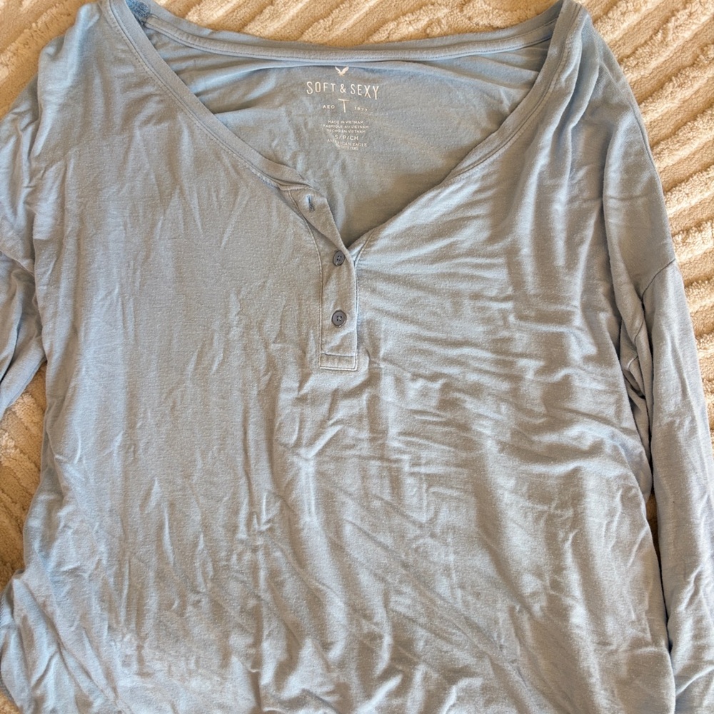 Women's Blue Long Sleeve Top